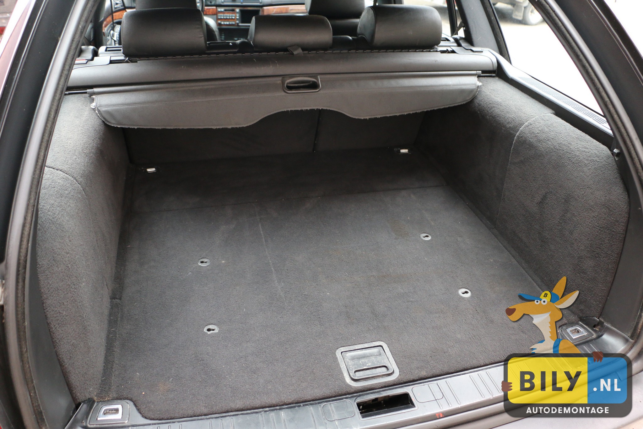 BMW E39 540i touring M62TU black saffier metallic - Afbeelding 13