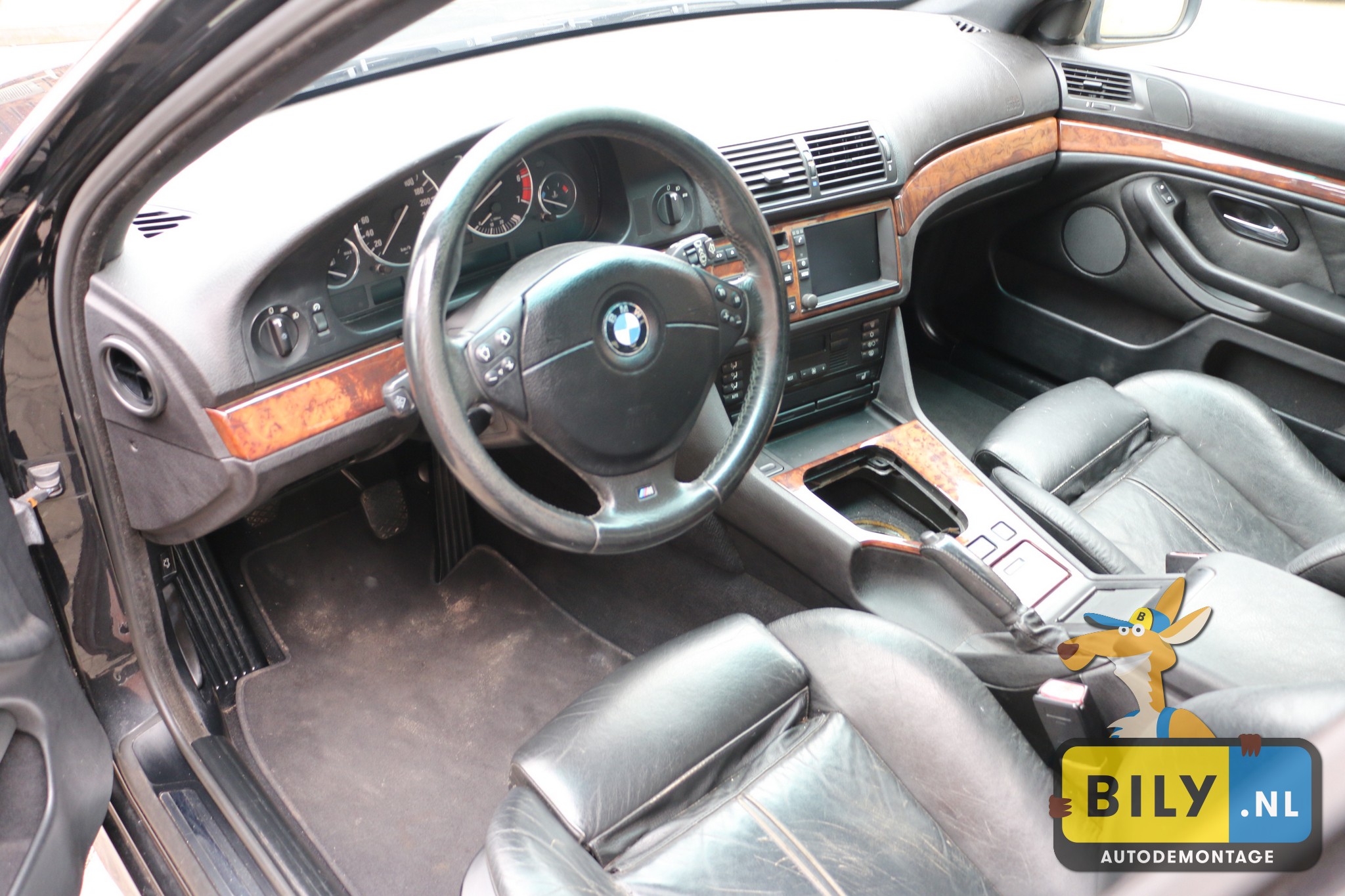 BMW E39 540i touring M62TU black saffier metallic - Afbeelding 6