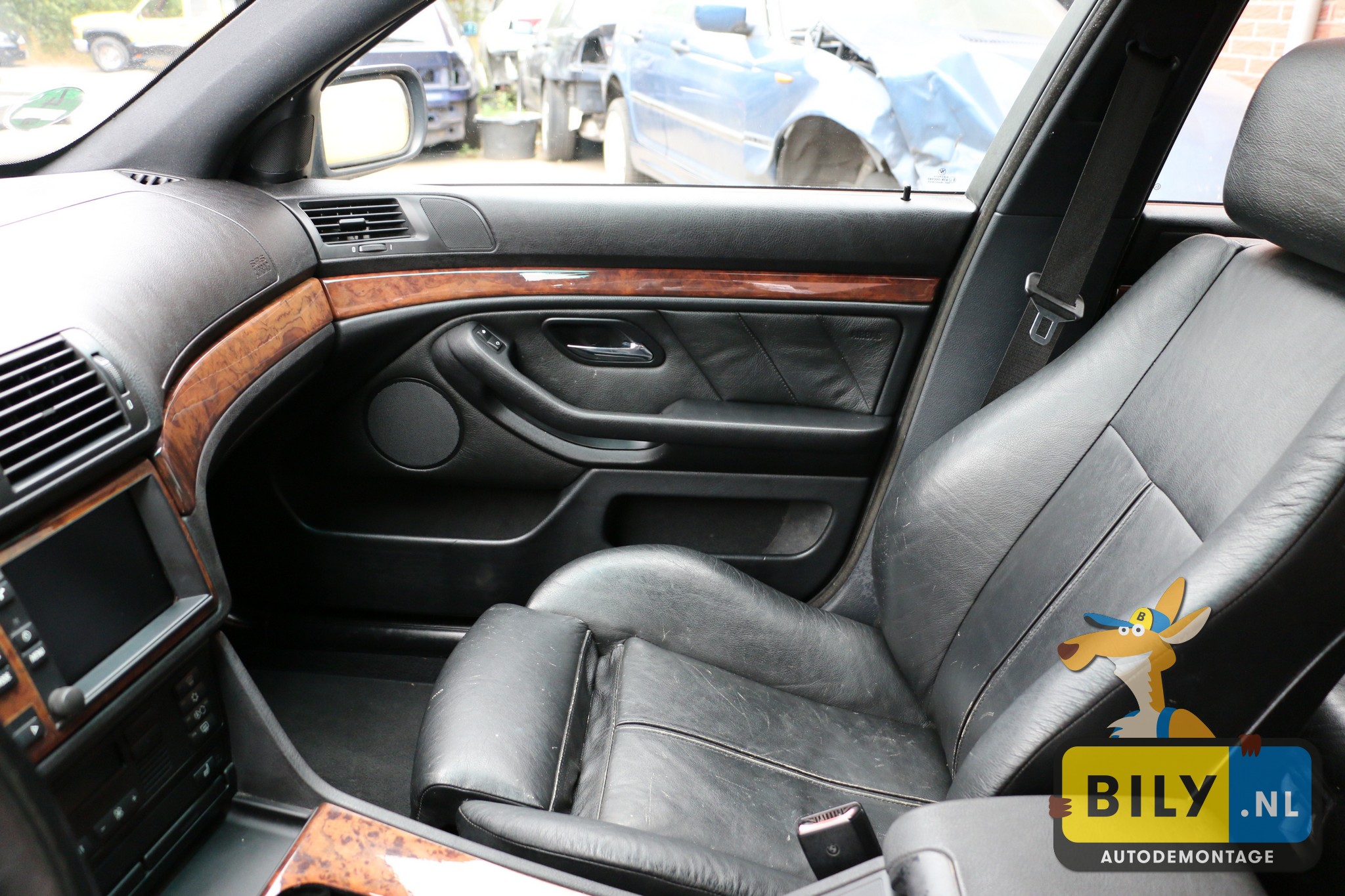 BMW E39 540i touring M62TU black saffier metallic - Afbeelding 8