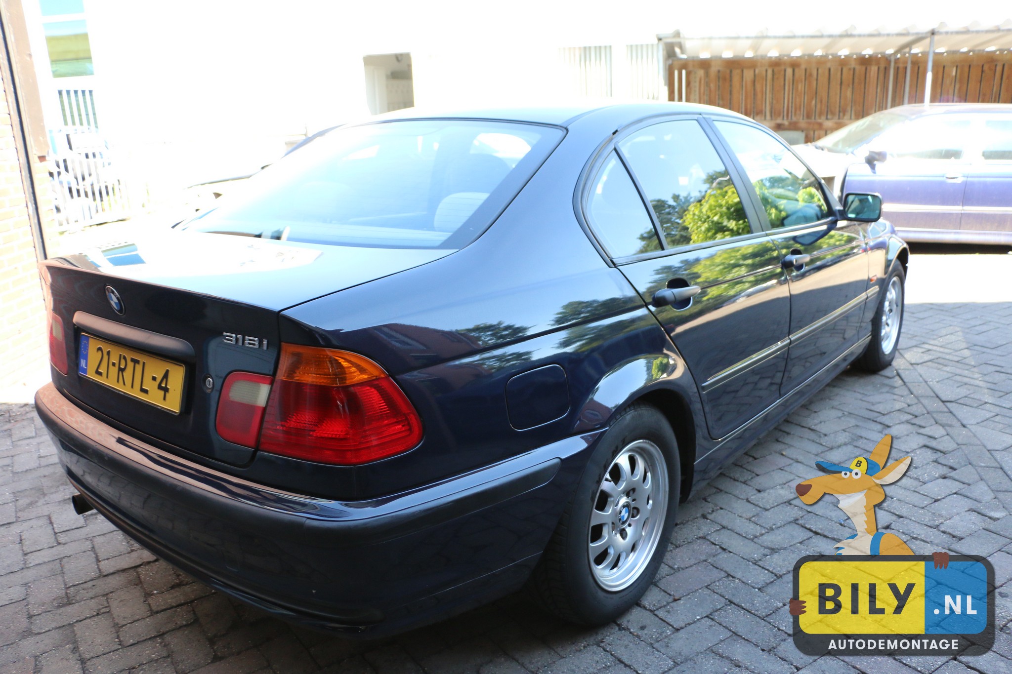 BMW E46 318i M43 sedan dunkelblauw - Afbeelding 5
