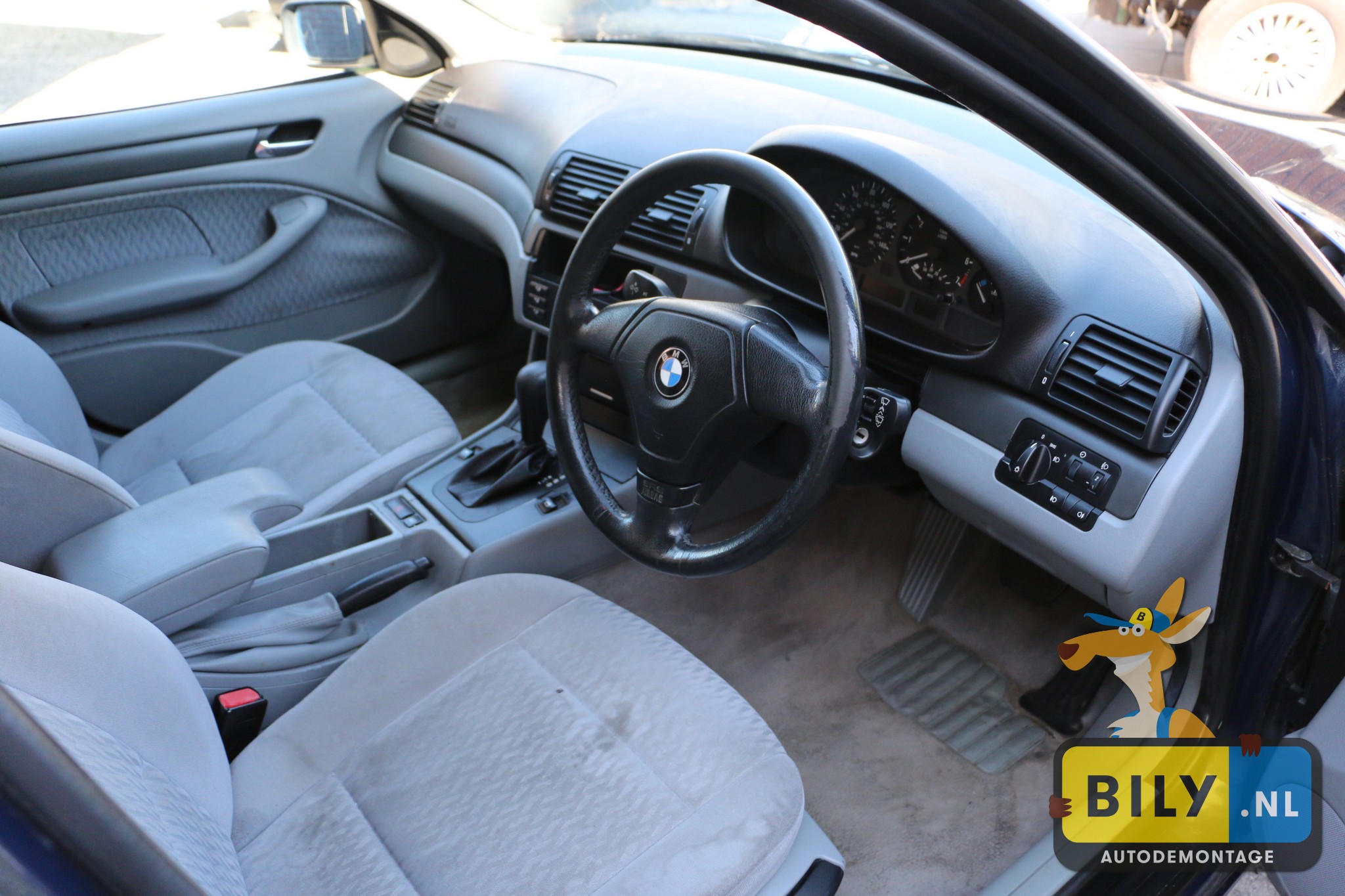 BMW E46 318i M43 sedan dunkelblauw - Afbeelding 6