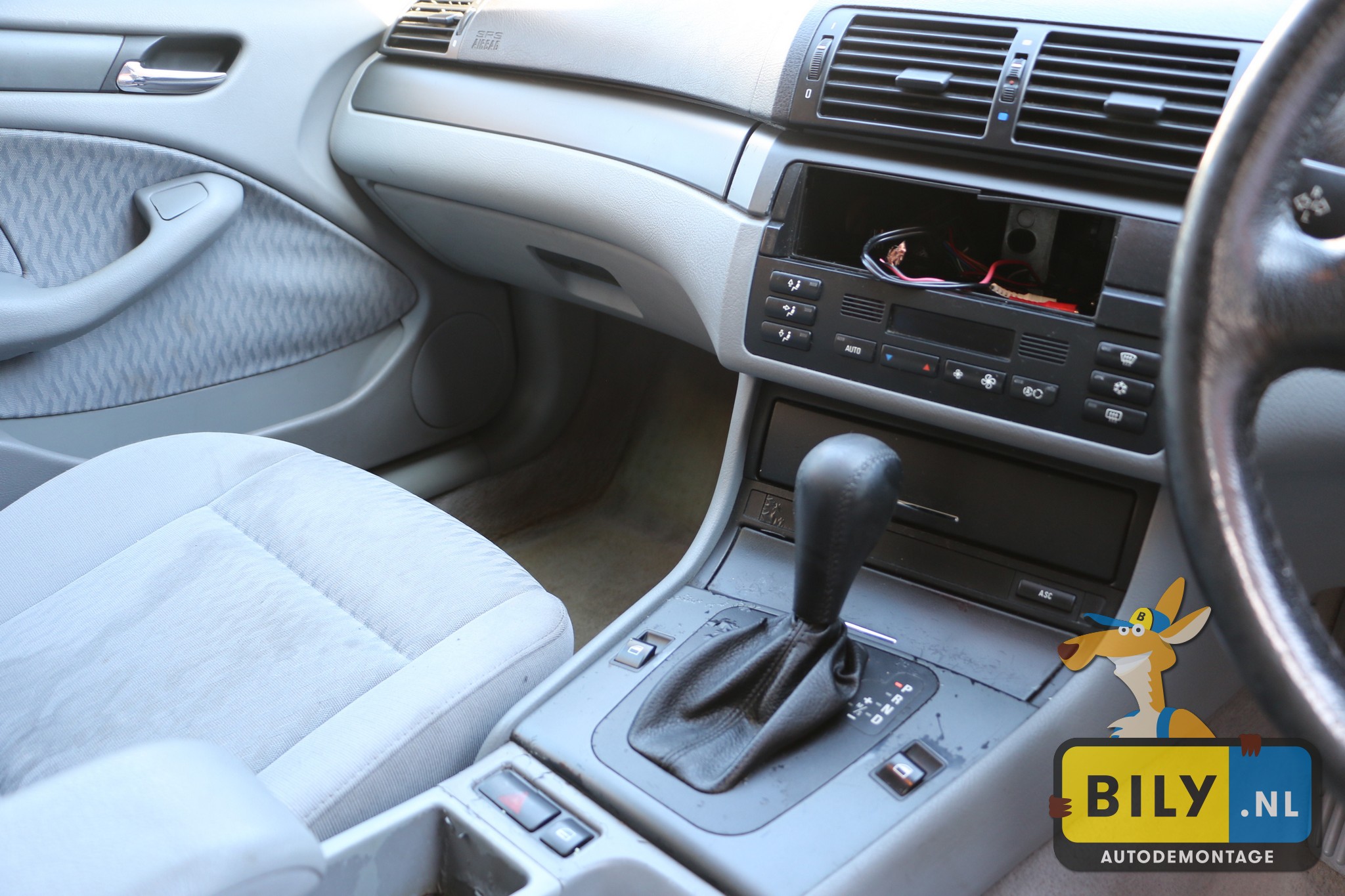 BMW E46 318i M43 sedan dunkelblauw - Afbeelding 8