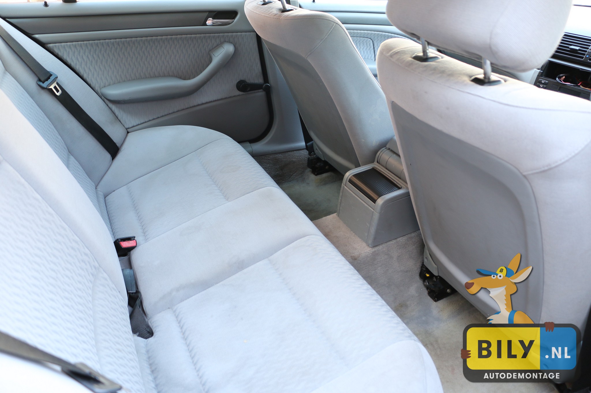 BMW E46 318i M43 sedan dunkelblauw - Afbeelding 9