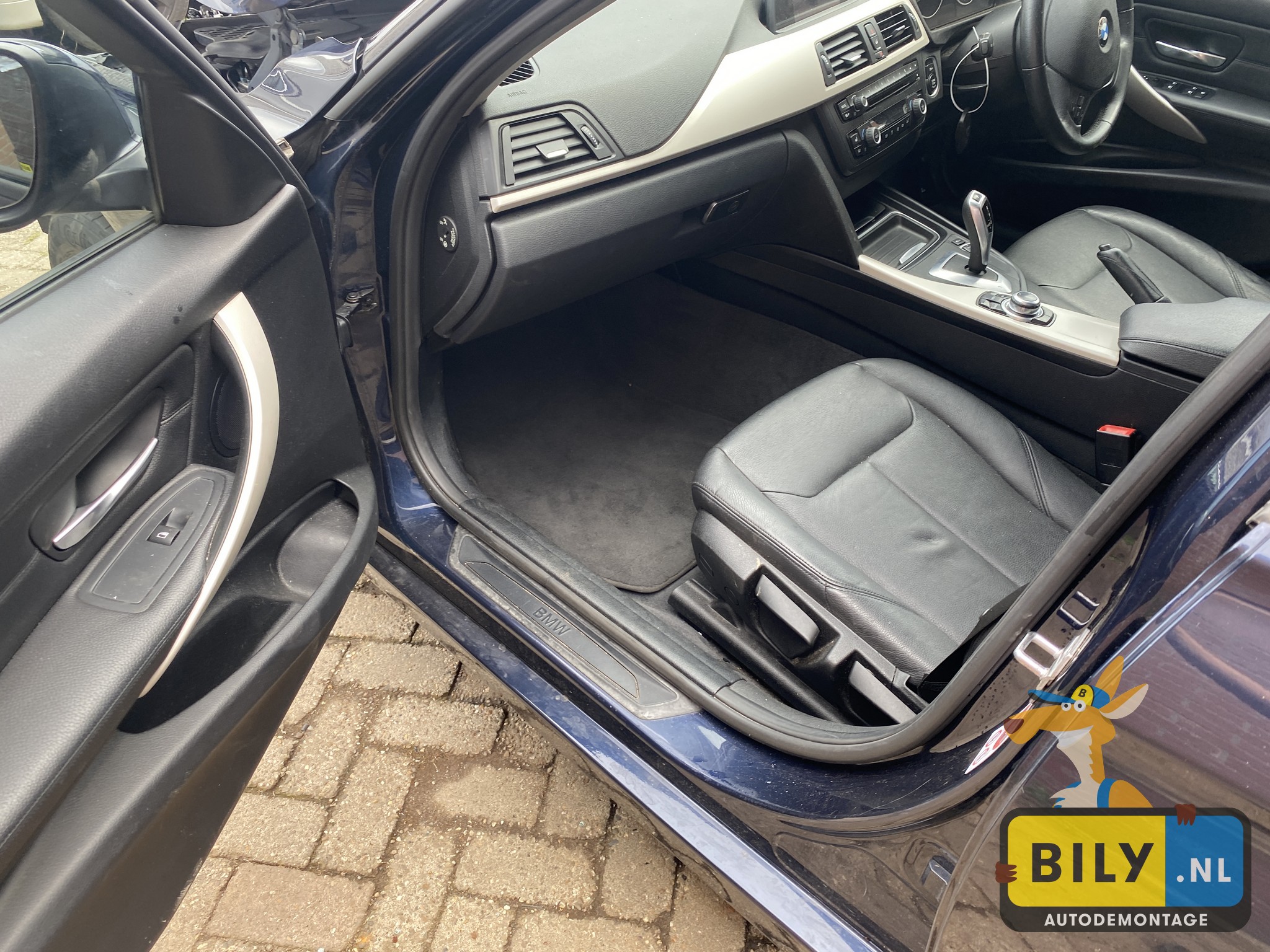 BMW F31 320D N47N imperialblauw brillanteffekt metallic - Afbeelding 11