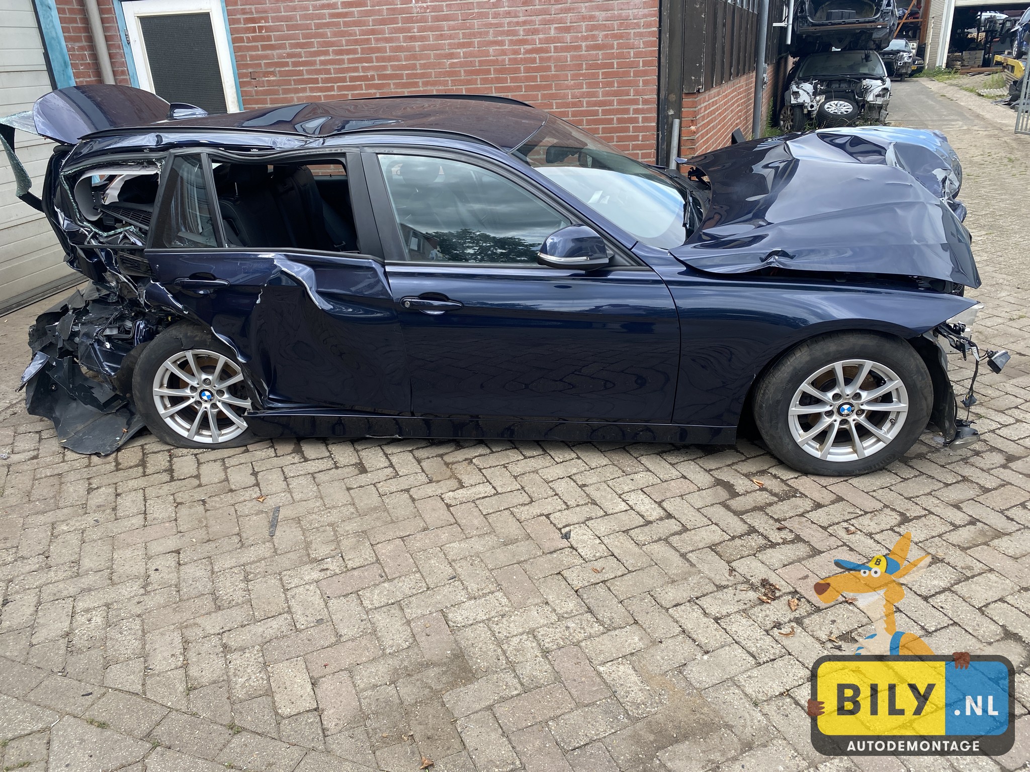 BMW F31 320D N47N imperialblauw brillanteffekt metallic - Afbeelding 6