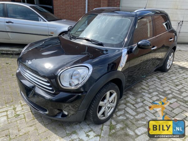 R60 Countryman N47 absolute-black metallic