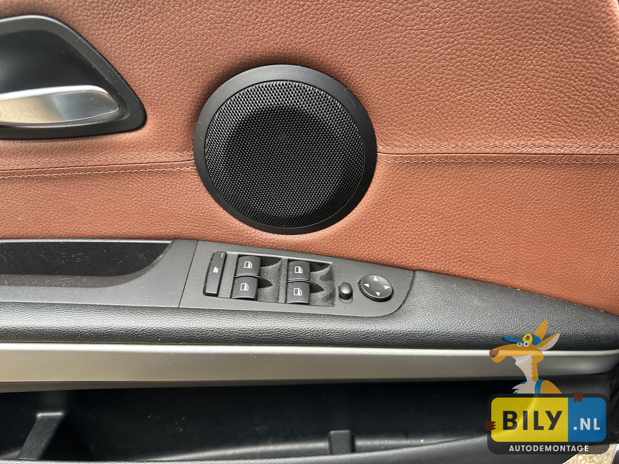 E90 320D sparkling-graphit metallic - Afbeelding 11