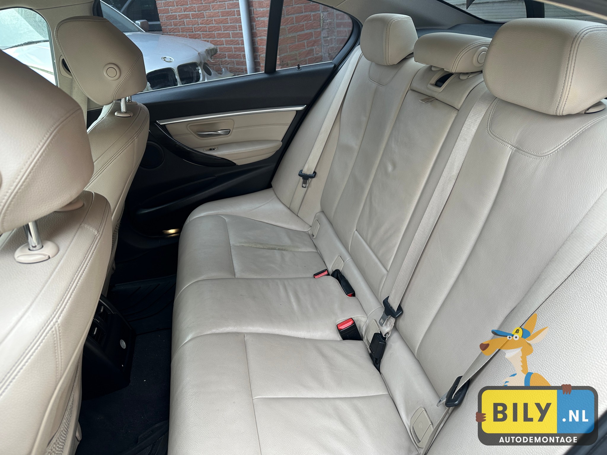 F30 320D B47 Schwarz 2 - Afbeelding 18