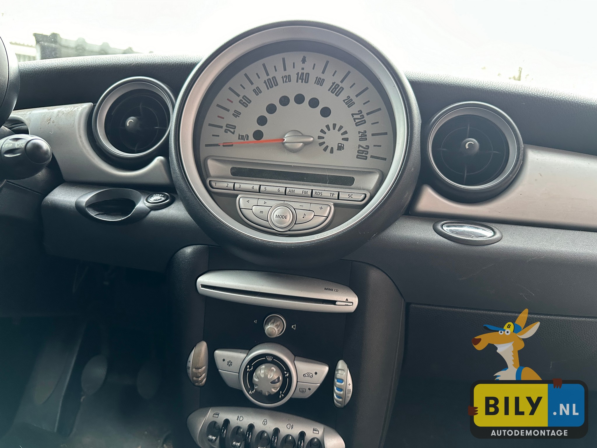 R56 cooper ONE N12 british-racing-green metallic - Afbeelding 6