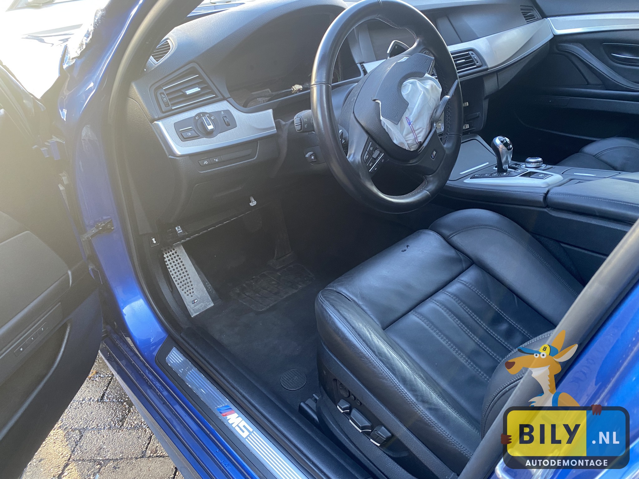 F10 M5 S63 Monte carlo blauw - Afbeelding 17