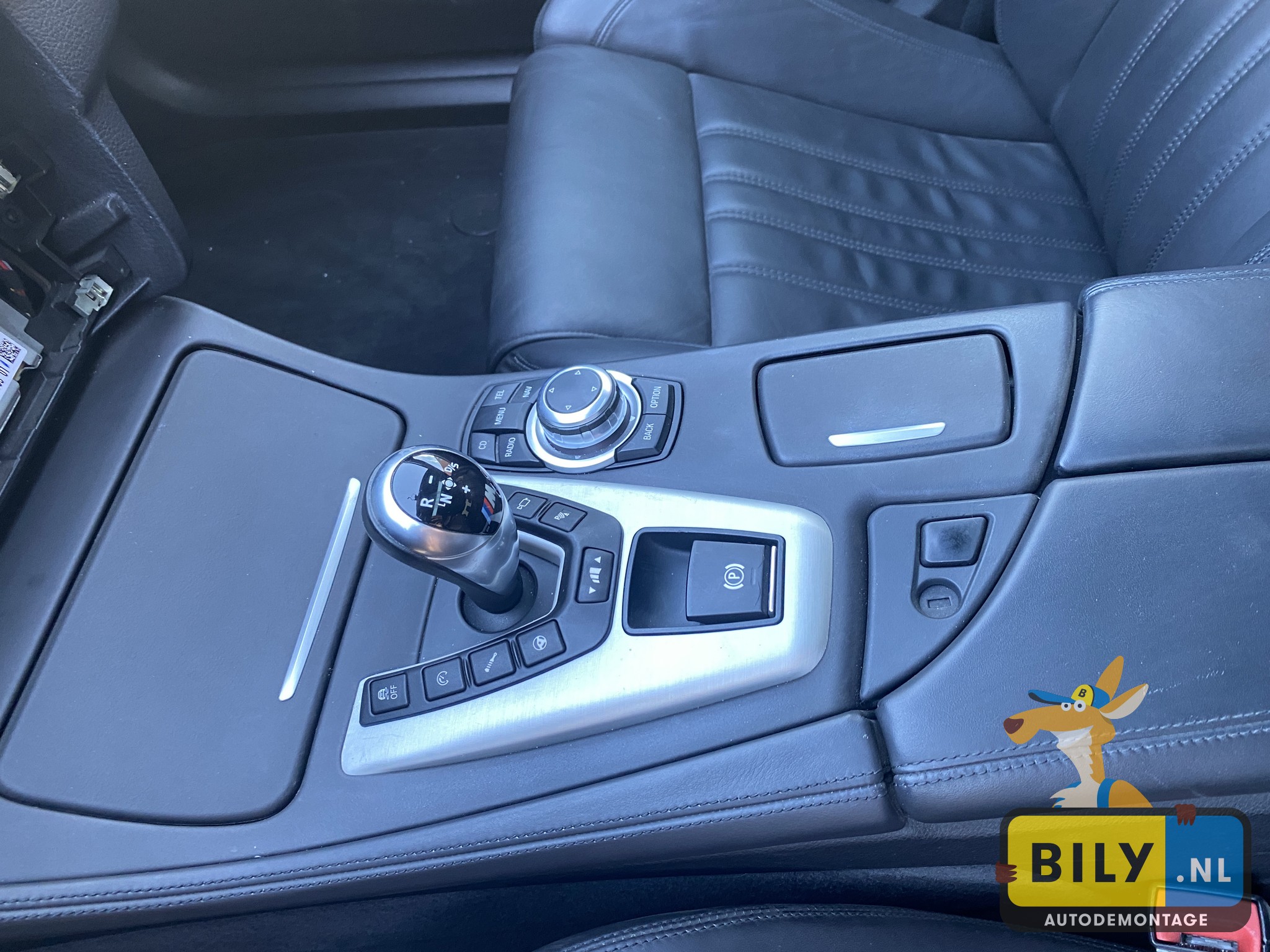 F10 M5 S63 Monte carlo blauw - Afbeelding 19