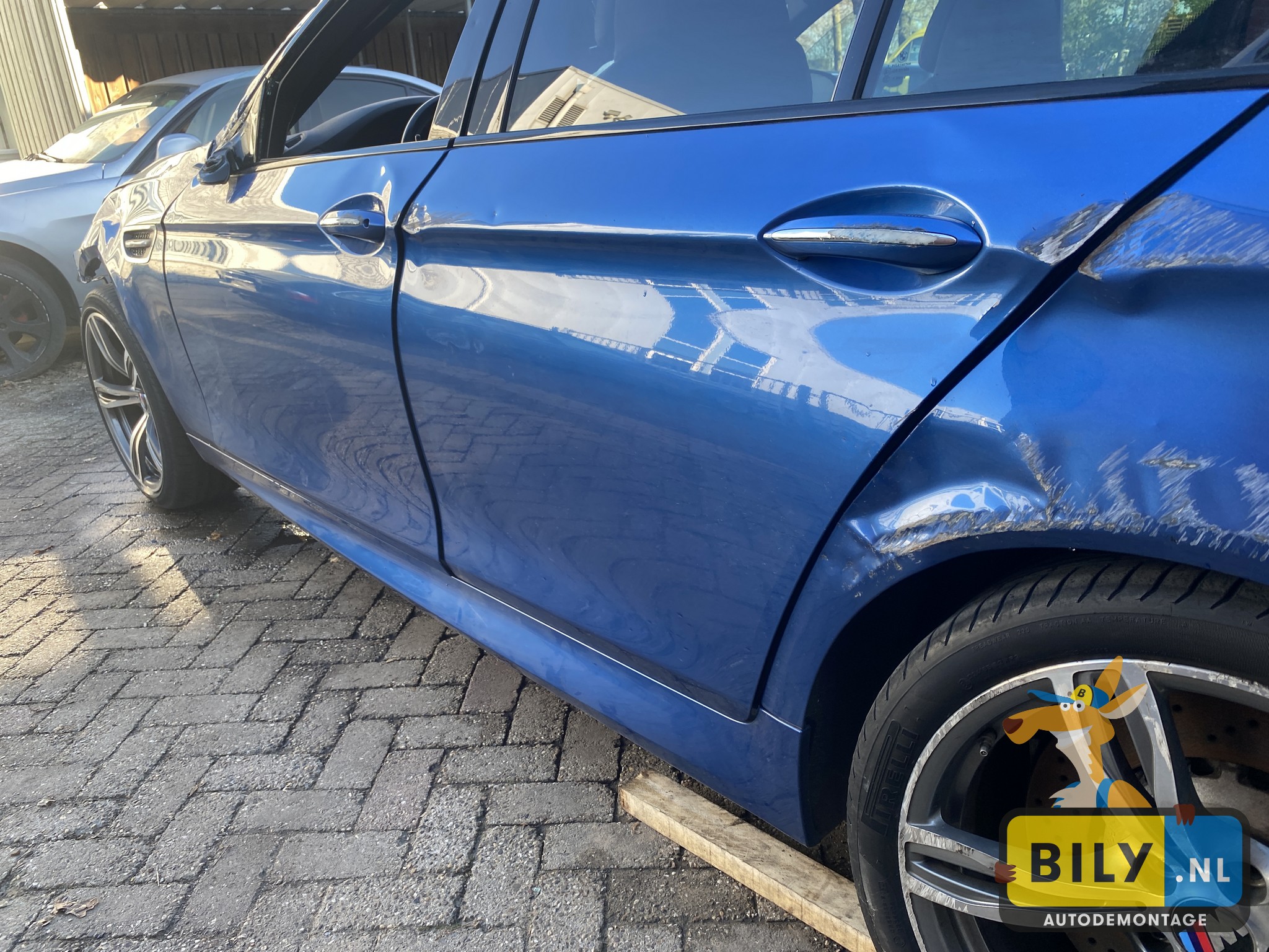 F10 M5 S63 Monte carlo blauw - Afbeelding 6