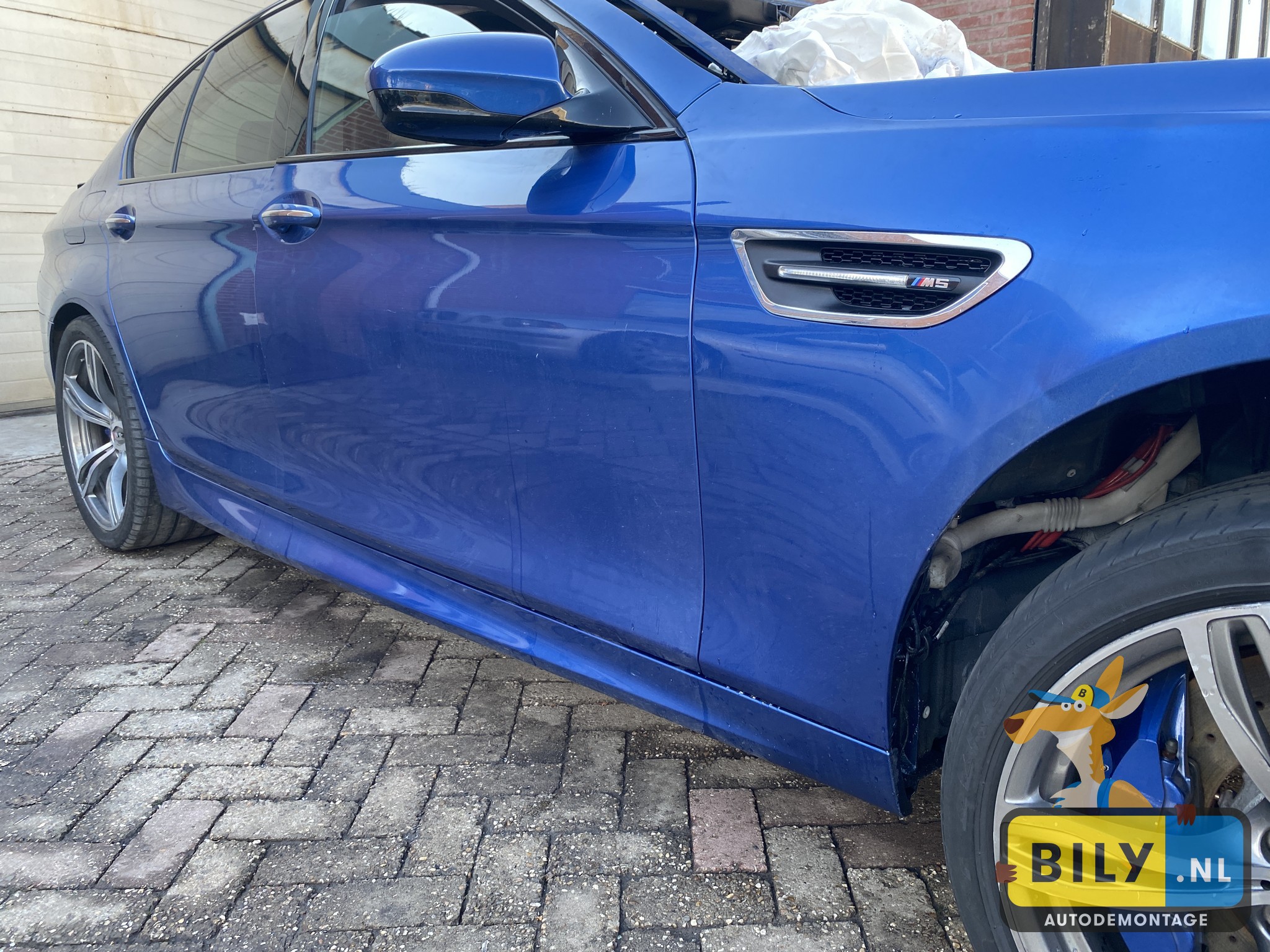 F10 M5 S63 Monte carlo blauw - Afbeelding 9