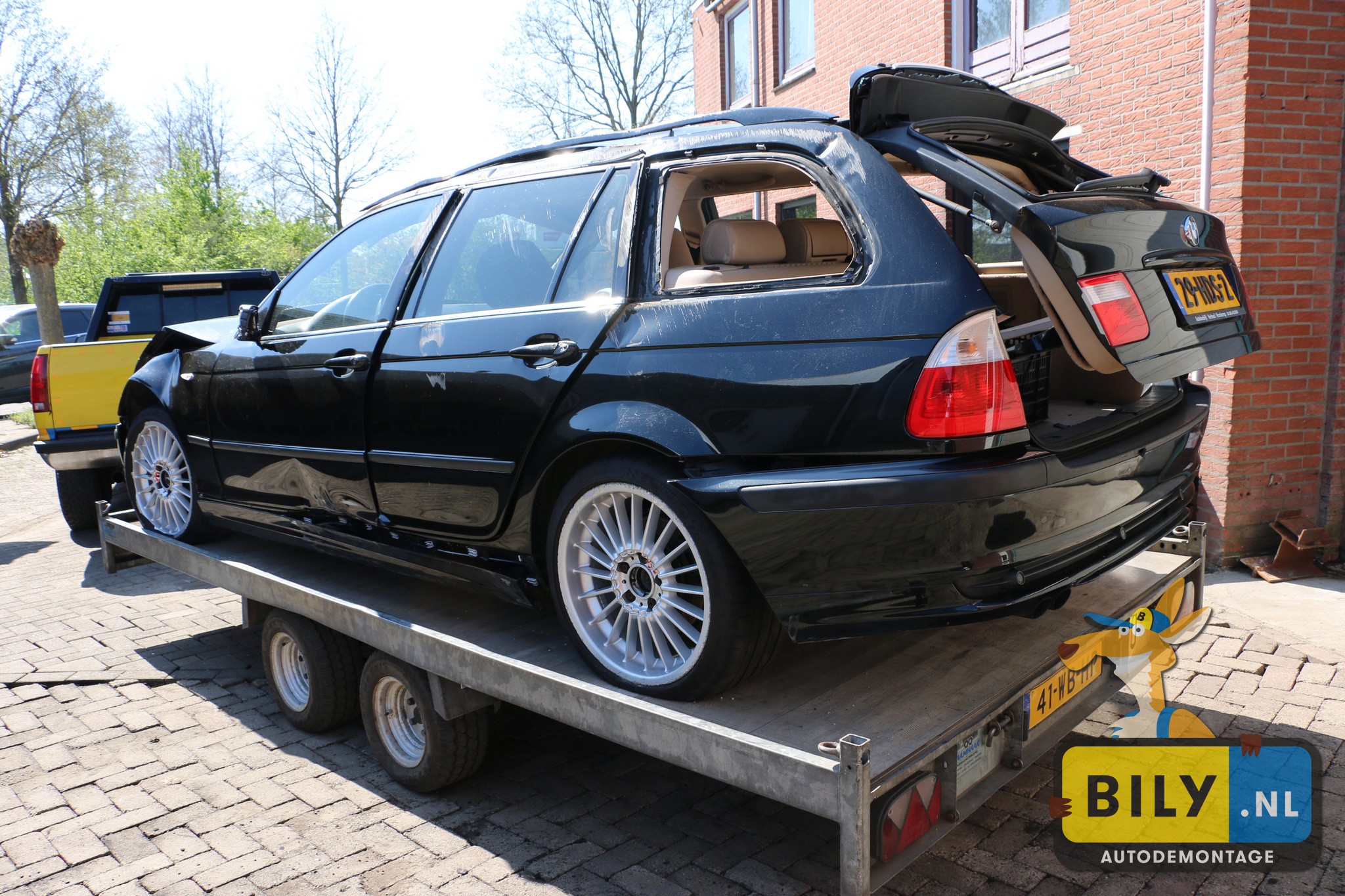 BMW E46 325I Touring M54B25 Black saffier metallic - Afbeelding 3