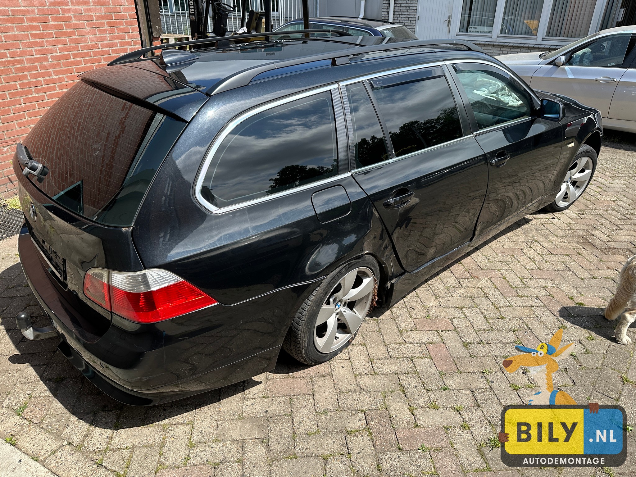 E60 525D M57N black-sapphire metallic - Afbeelding 4