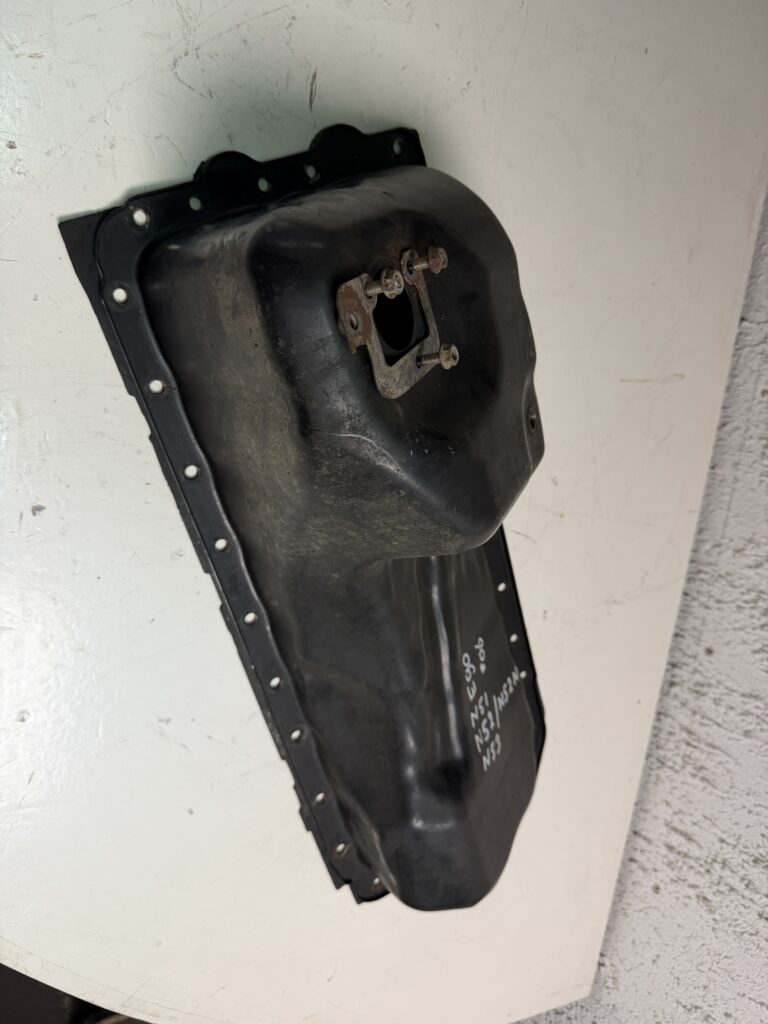 E90 325i 330I carterpan