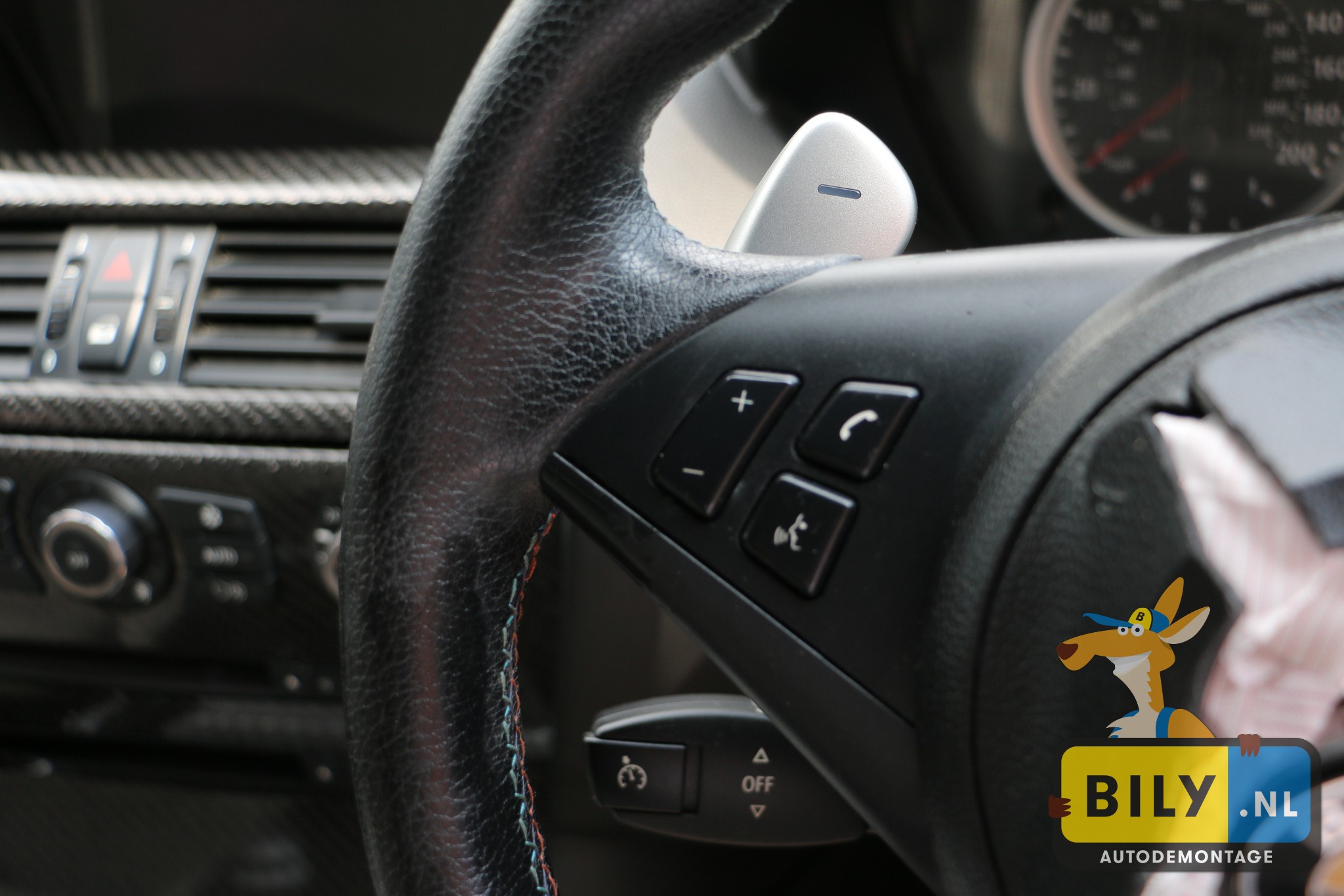 BMW E63 M6 S85 INDIANAPOLIS ROT METALLIC - Afbeelding 12