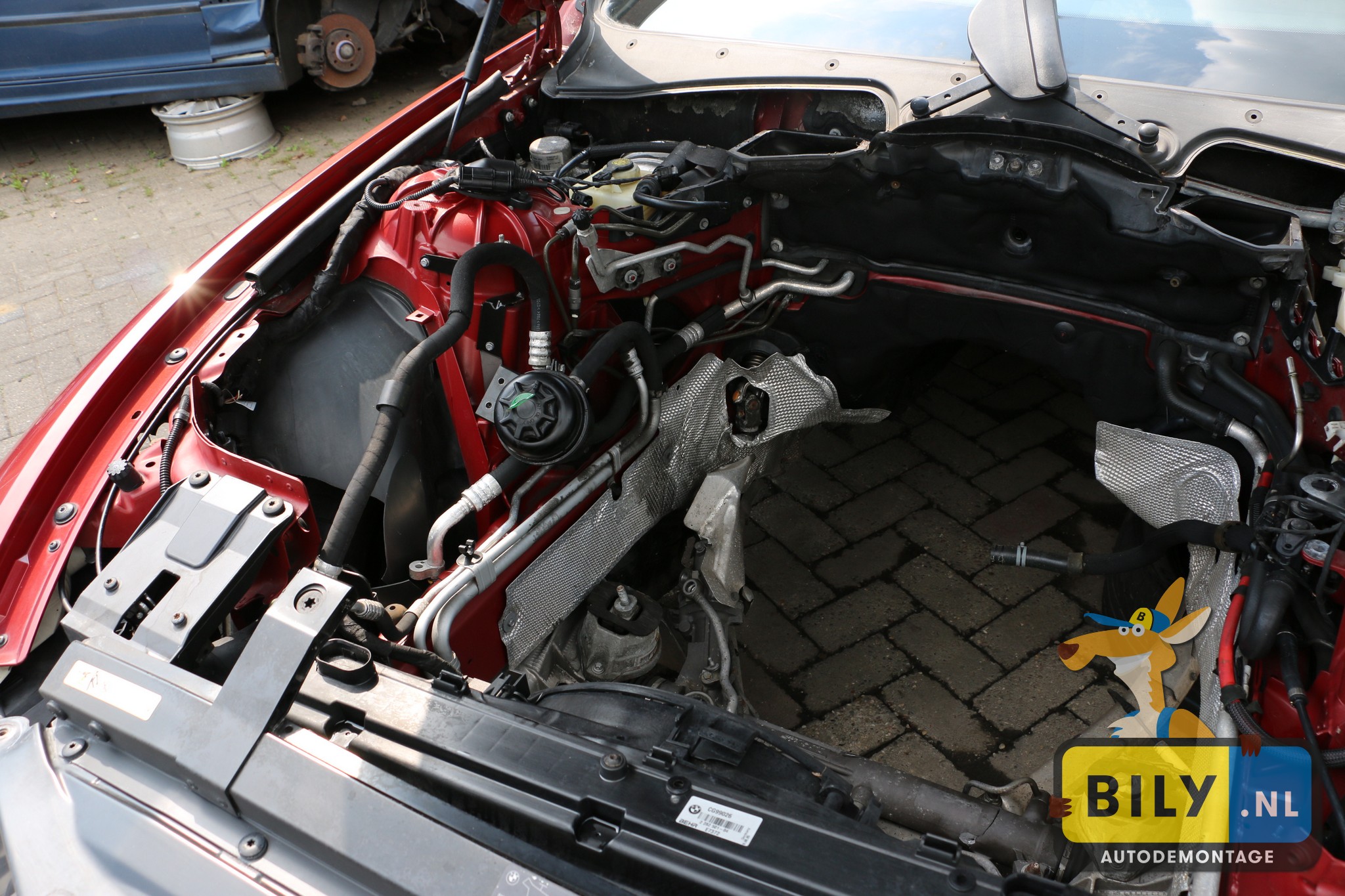 BMW E63 M6 S85 INDIANAPOLIS ROT METALLIC - Afbeelding 20