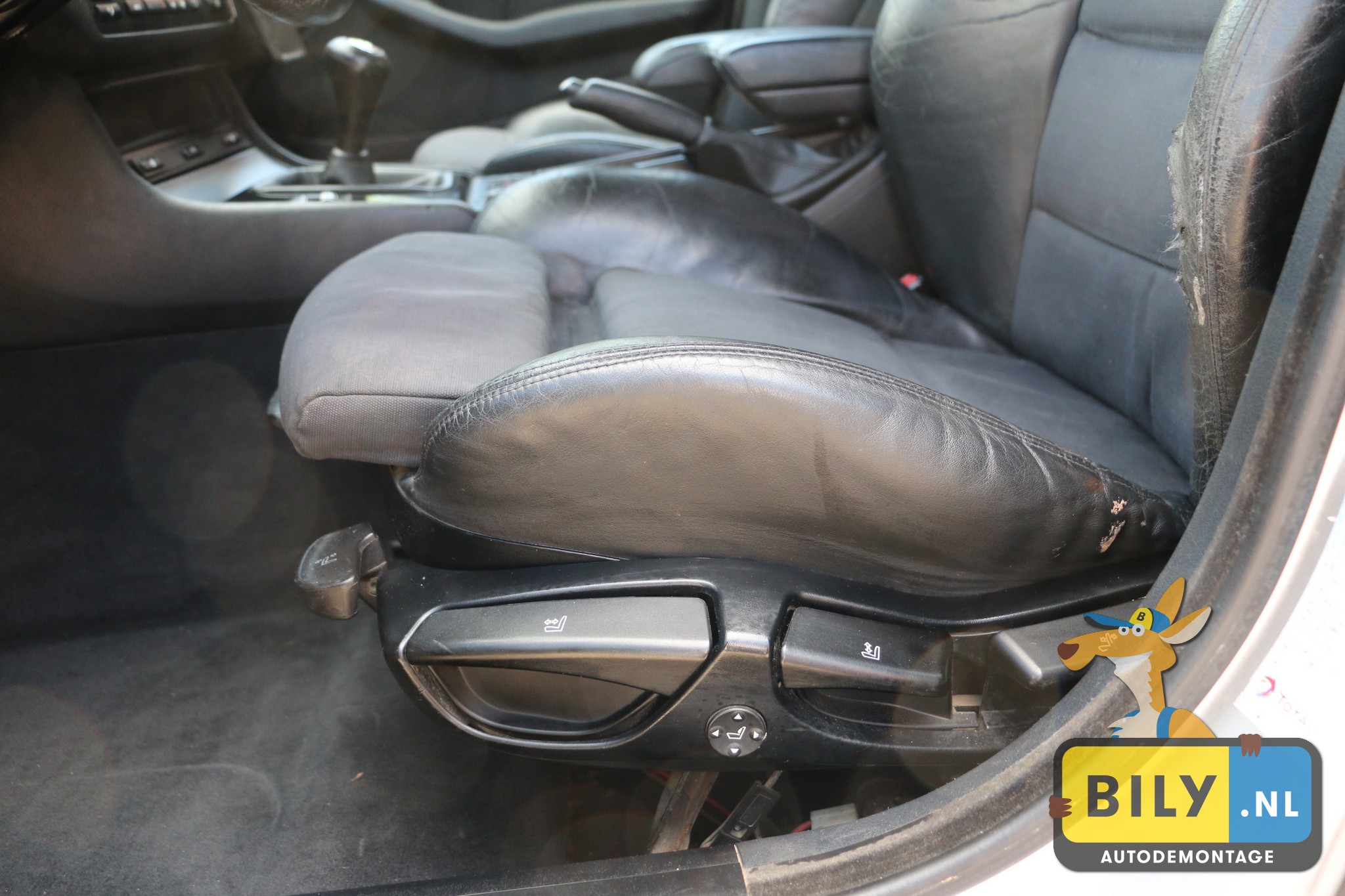 BMW E46 320D sedan M47 titanzilver metallic - Afbeelding 6