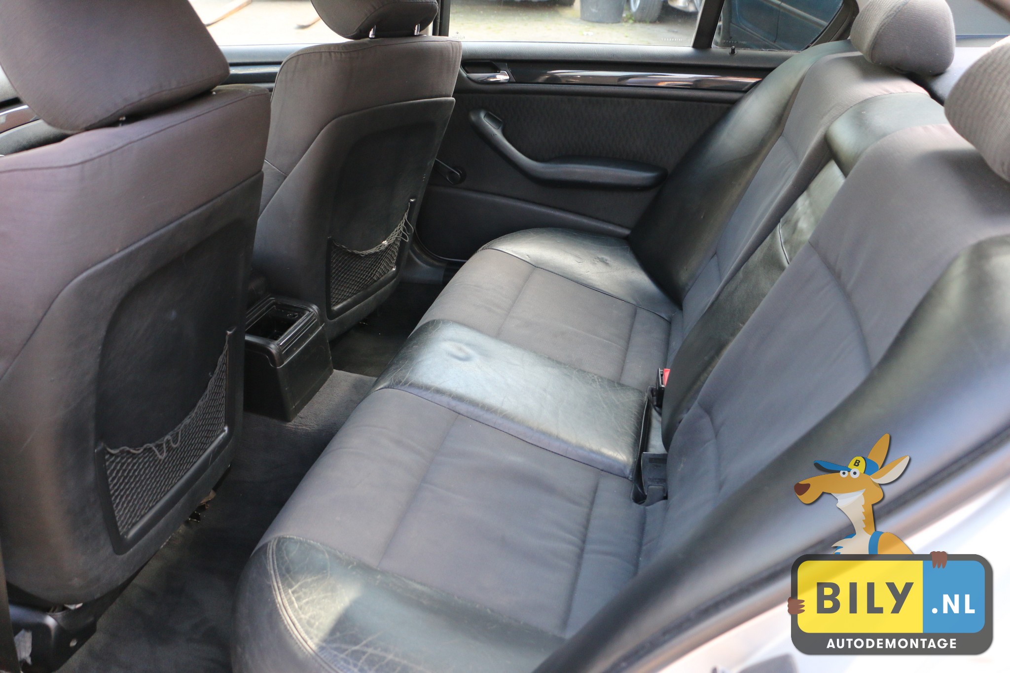 BMW E46 320D sedan M47 titanzilver metallic - Afbeelding 9