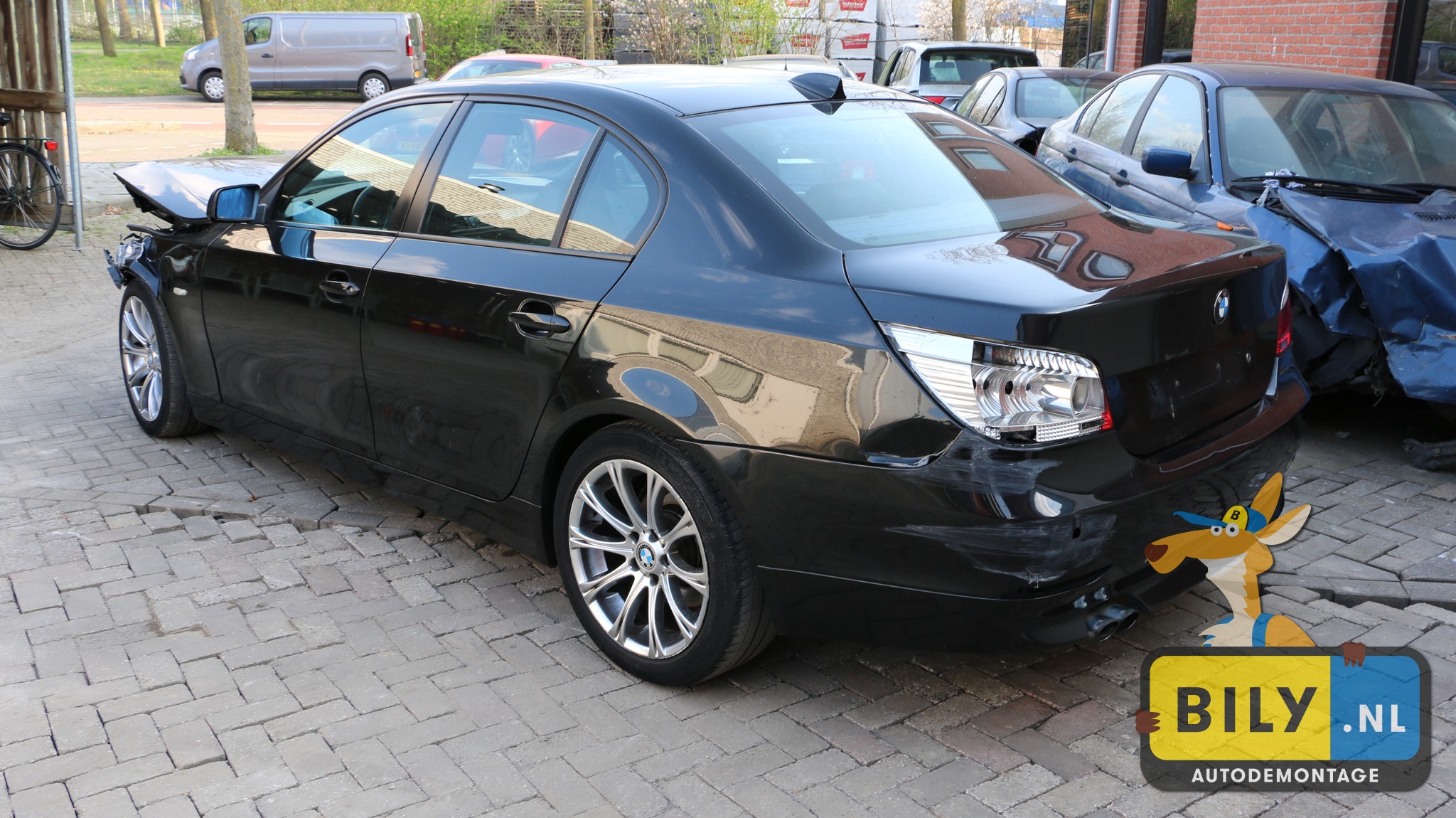 BMW E60 525D M57N black sapphire metallic - Afbeelding 5