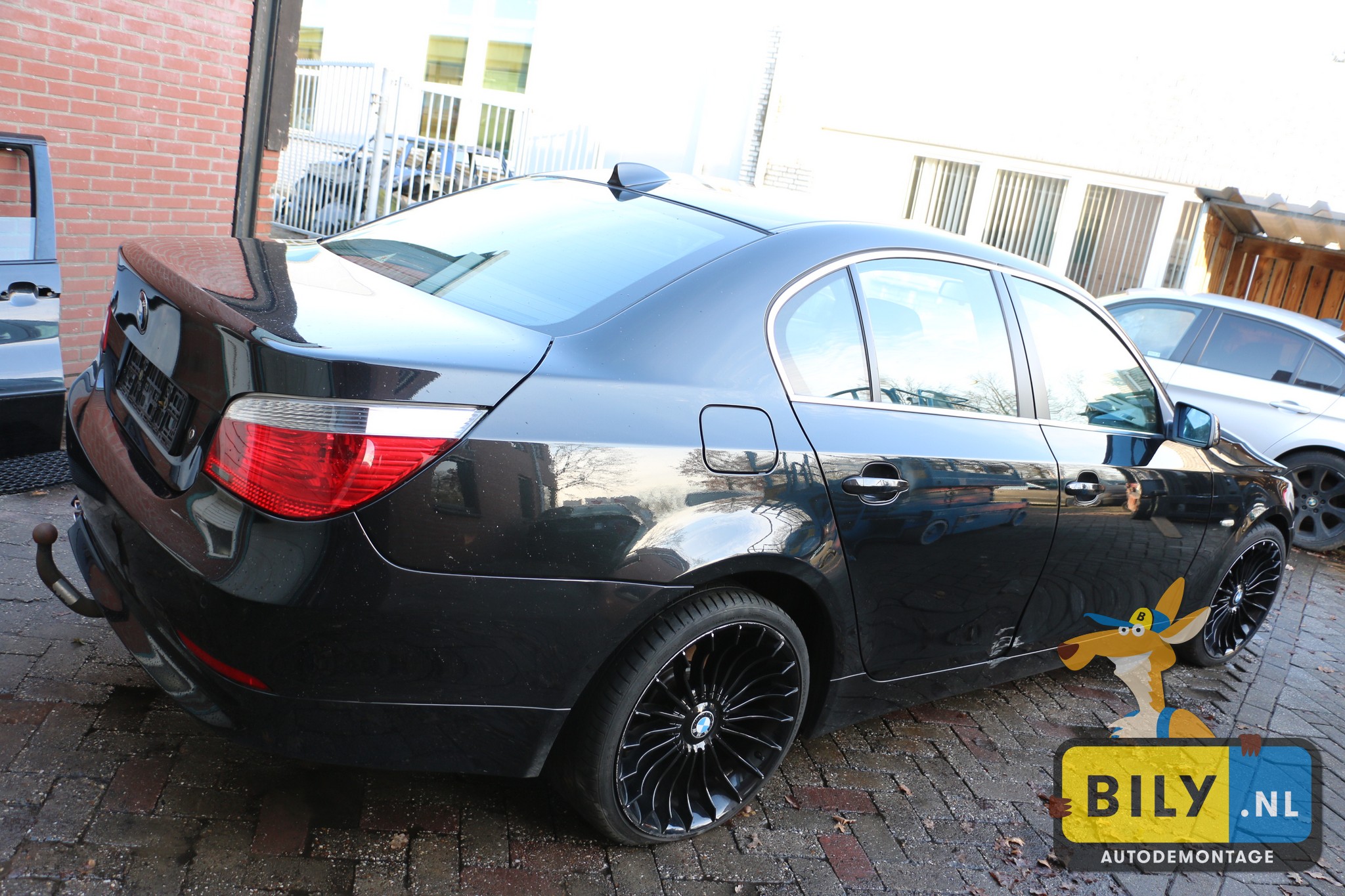 BMW E60 525i M54B25 black sapphire metallic - Afbeelding 5