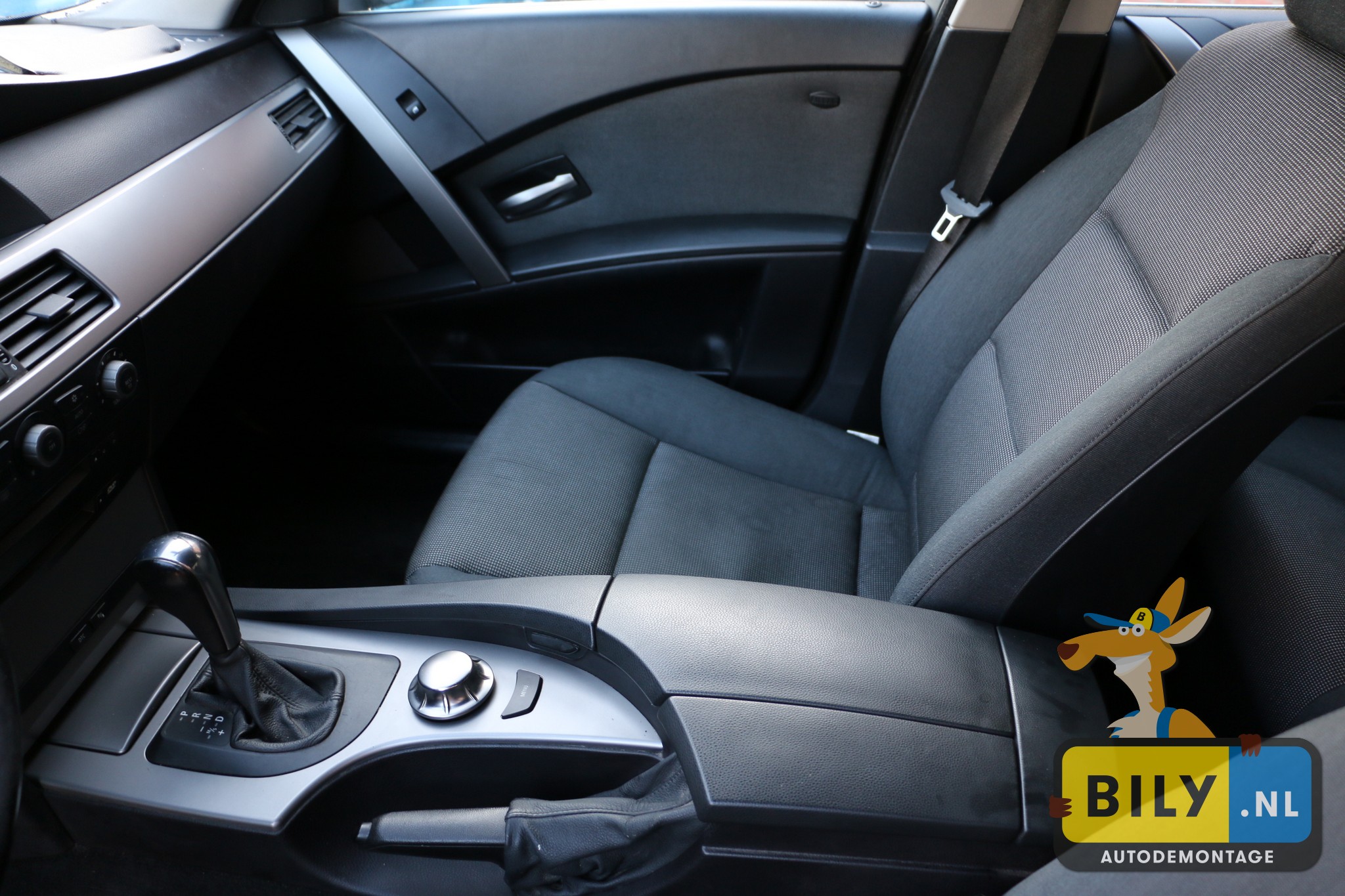 BMW E60 525i M54B25 black sapphire metallic - Afbeelding 7