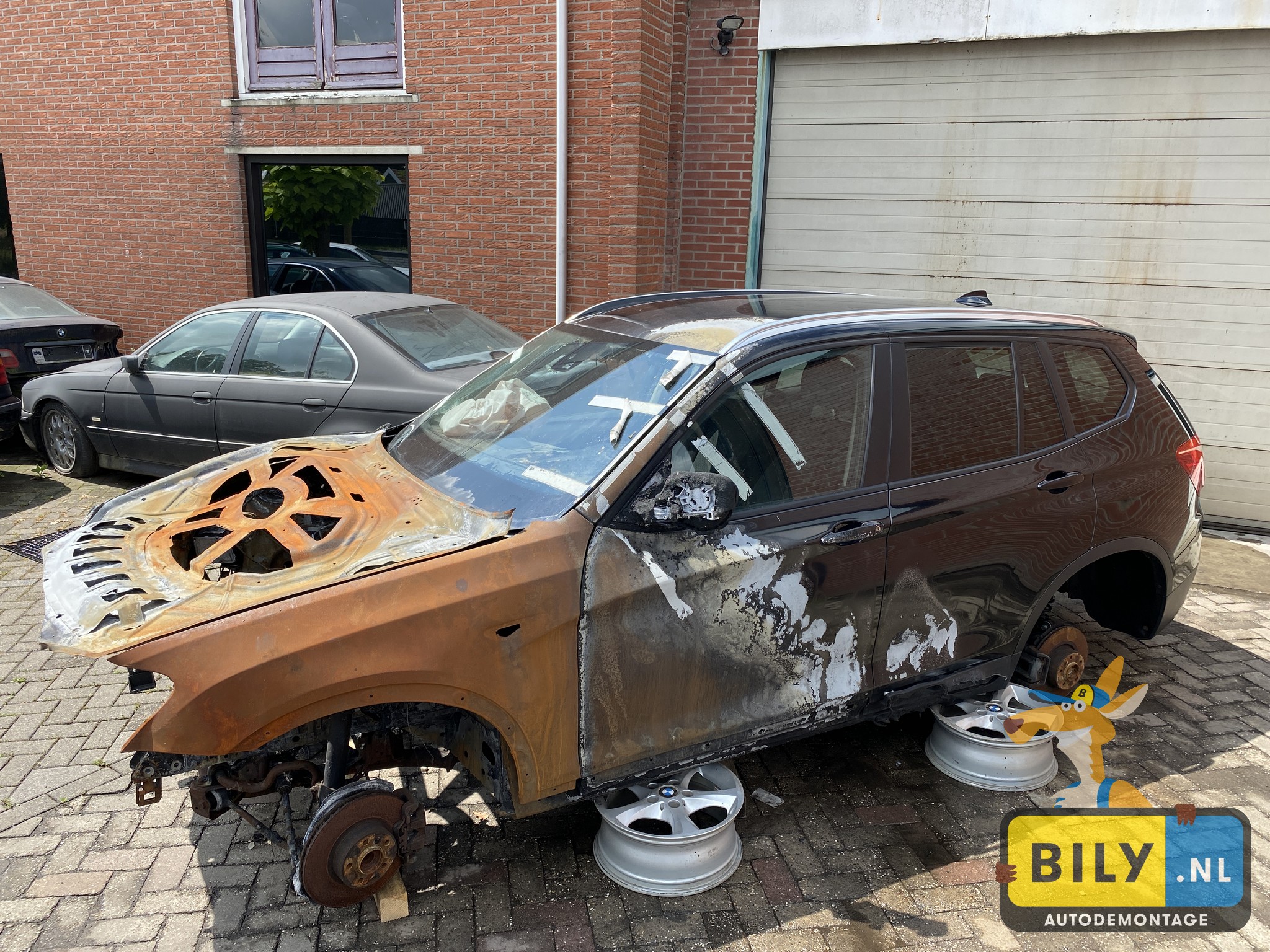 BMW F25 3.0D N57N schwarz 2