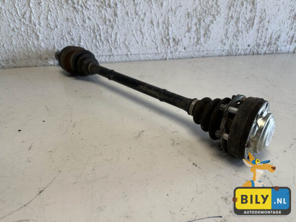 E90 318D N47 aandrijfas rechts