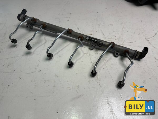 BMW M57N2 brandstofrail diesel