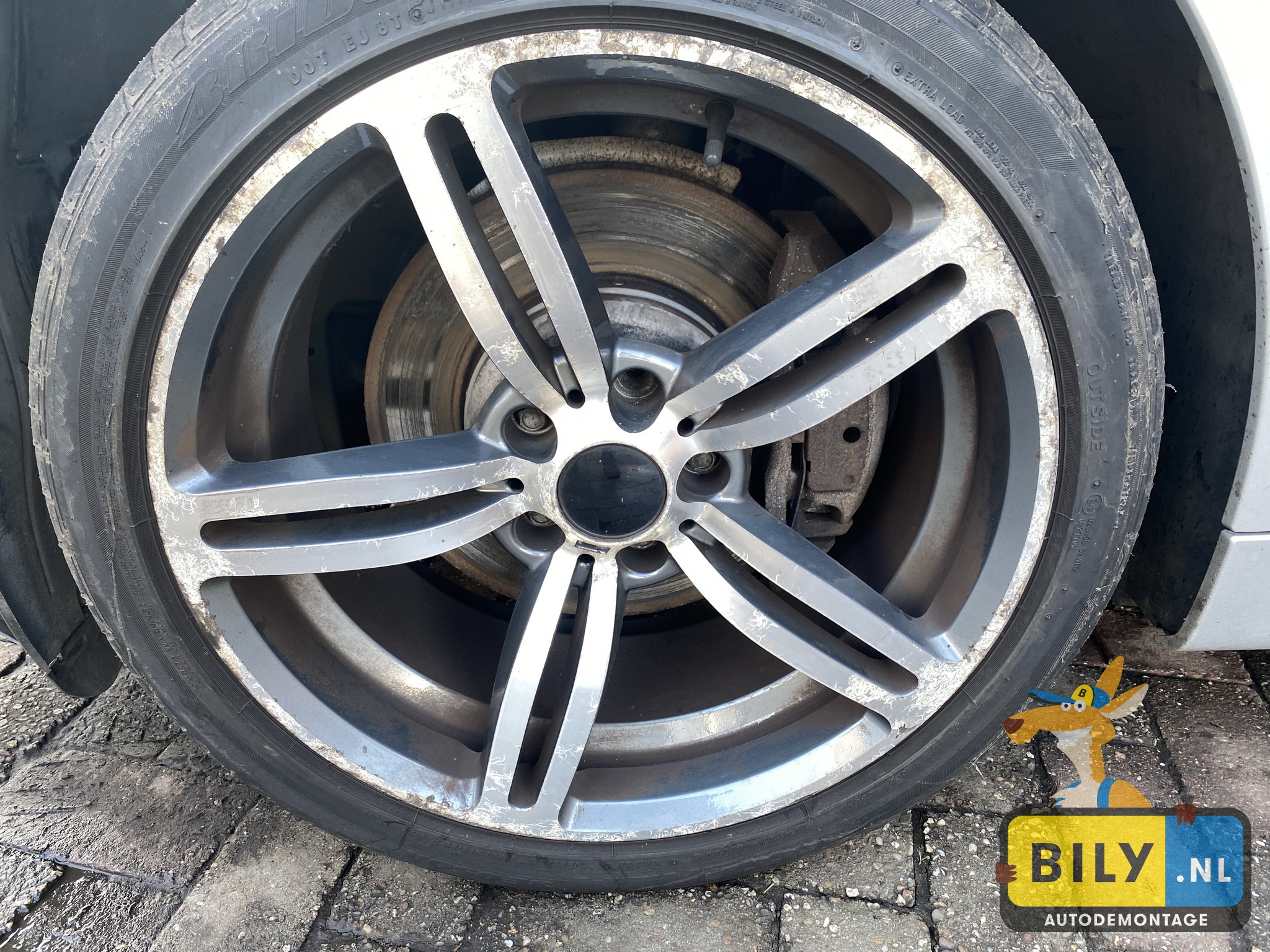 BMW E64 645ci N62 TITAN ZILVER METALLIC - Afbeelding 12