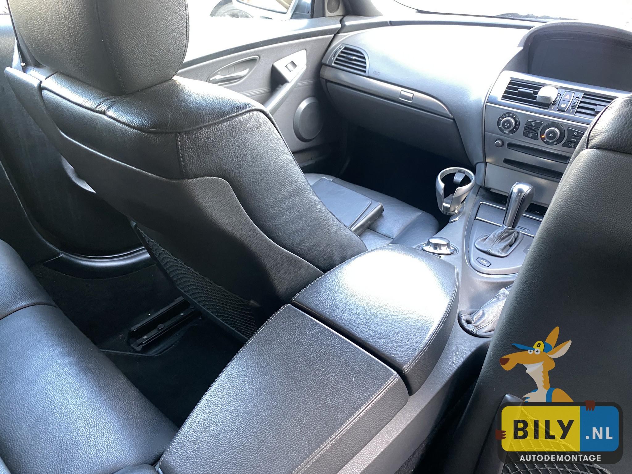 BMW E64 645ci N62 TITAN ZILVER METALLIC - Afbeelding 15