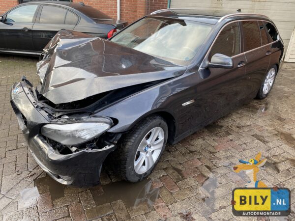 BMW F11 520D N47N Sophisto grijs