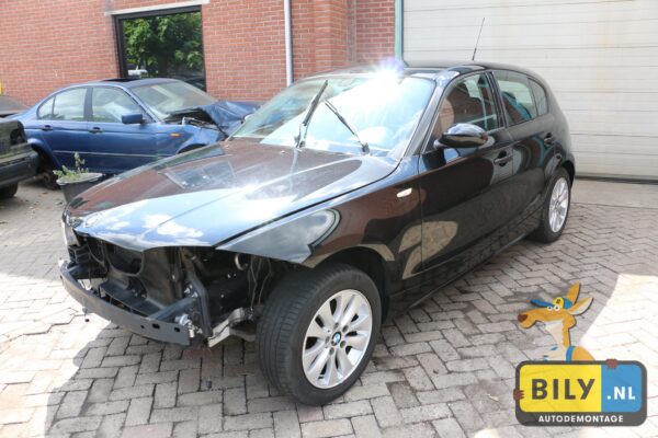 BMW E87 116i N45 schwarz 2