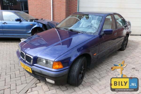 BMW E36 320I M52 montrealblau metallic