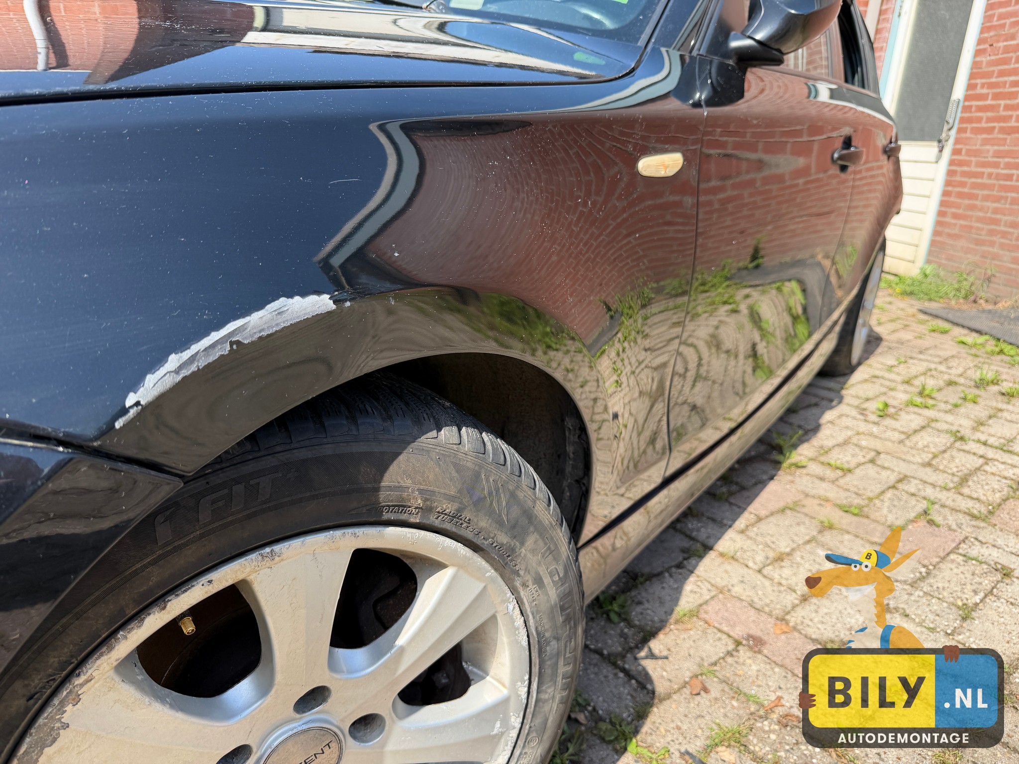 BMW E87 118D N47 black sapphire metallic - Afbeelding 7